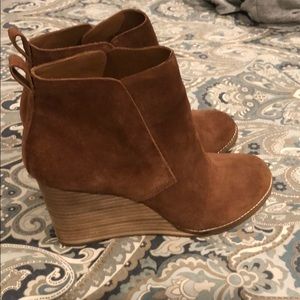 Cognac suede lucky brand bootie wedge